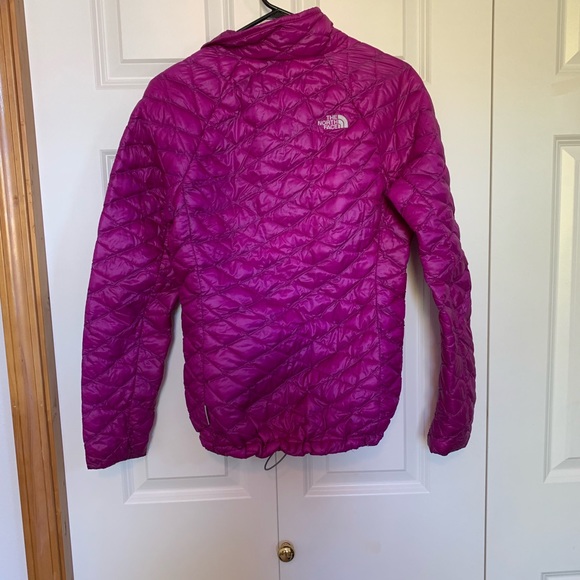 North face jacket - Picture 3 of 5